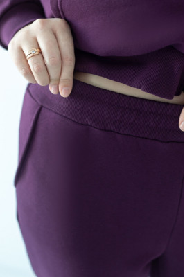 Костюм жіночий